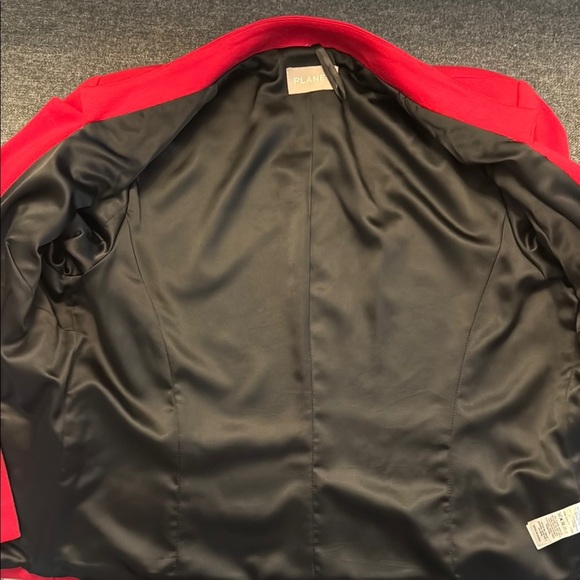 Planet Red Tailored Blazer, lined Sleek Collarless Design and zip pockets - Picture 7 of 14